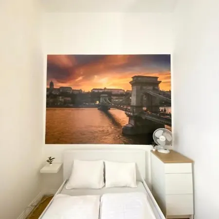 Homestay Spring Roses Downtown Boutique 2 Budapest