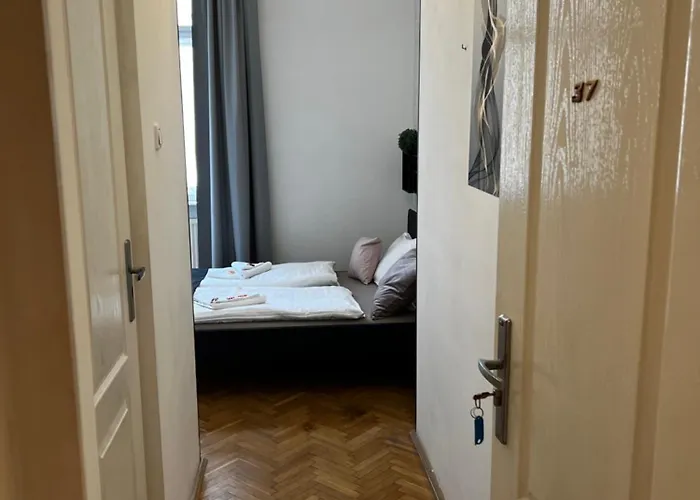 Spring Roses Downtown Boutique 2 On The Famous Vaci Fashion Street Free Coffee, Tee Ubytování v soukromí